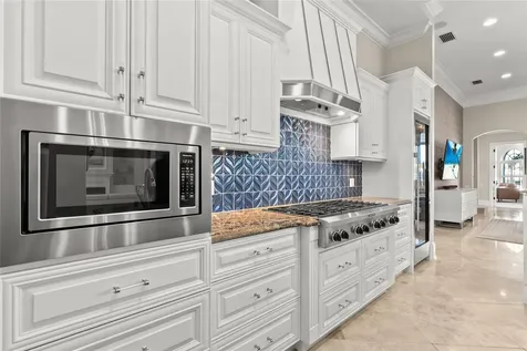 611 Tremont Street Sarasota FL 34242