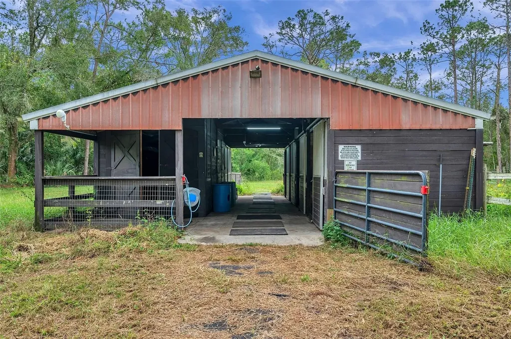 655 Appaloosa Road Tarpon Springs FL 34688