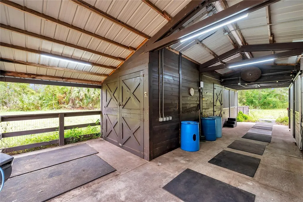 655 Appaloosa Road Tarpon Springs FL 34688