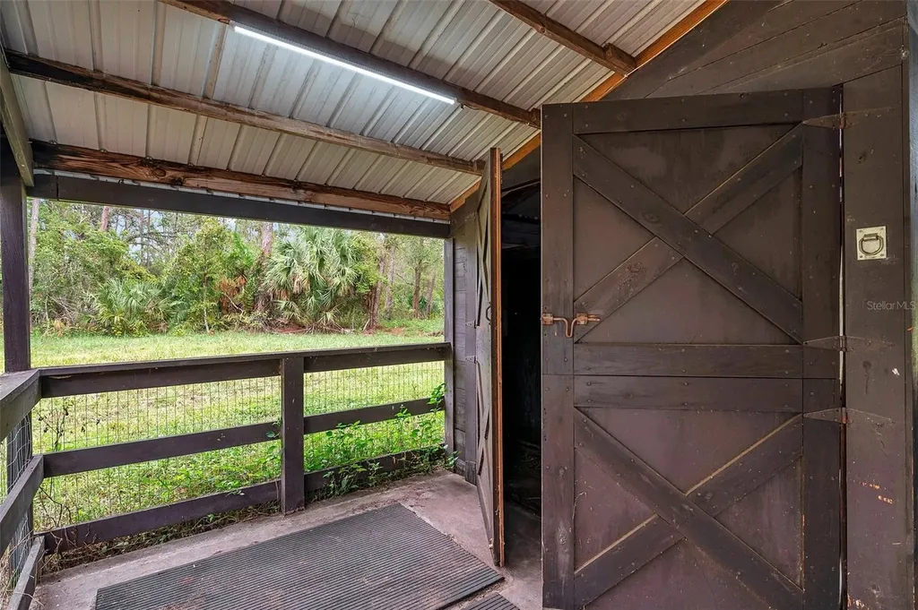 655 Appaloosa Road Tarpon Springs FL 34688