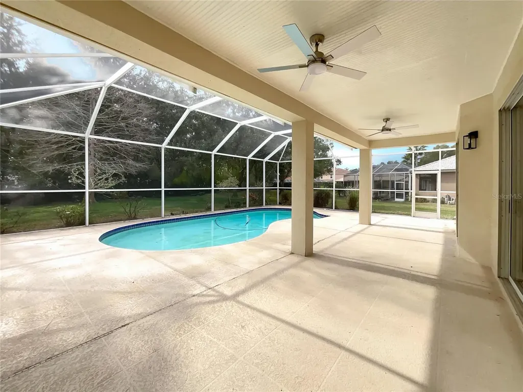 18105 Regents Square Drive Tampa FL 33647