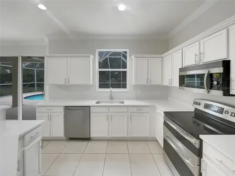 18105 Regents Square Drive Tampa FL 33647