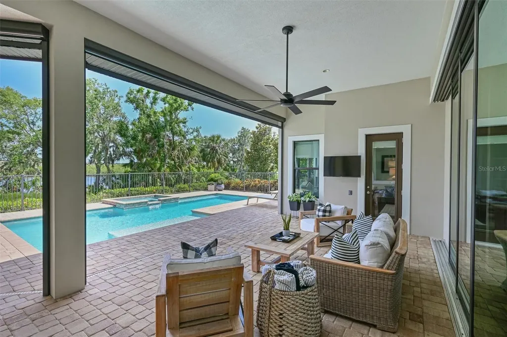 11807 Rive Isle Run Parrish FL 34219