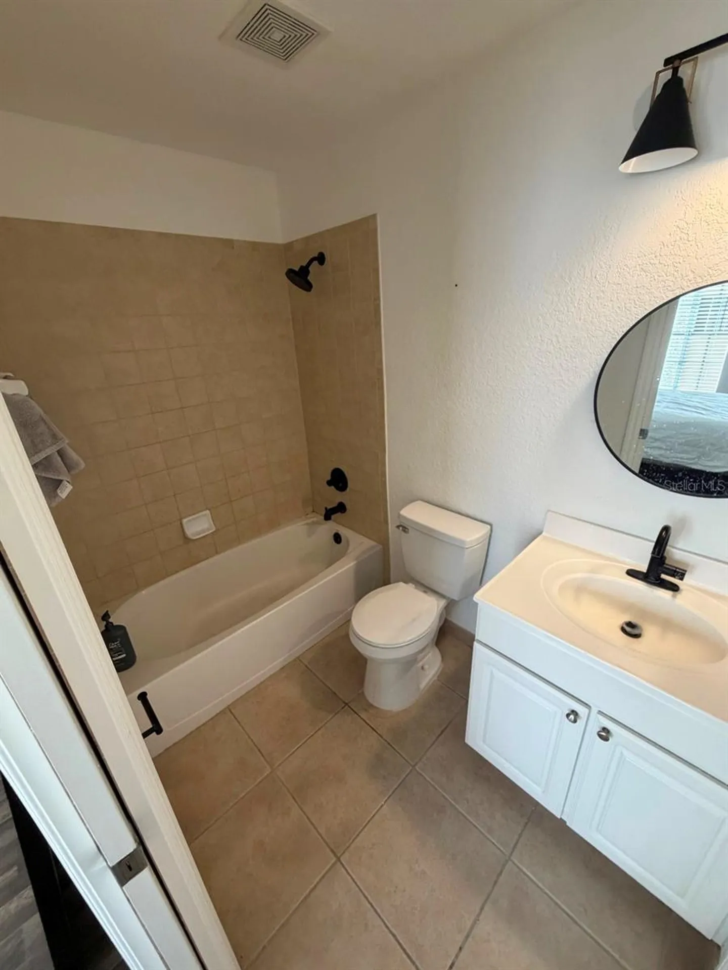 5220 W Kennedy Boulevard Tampa FL 33609