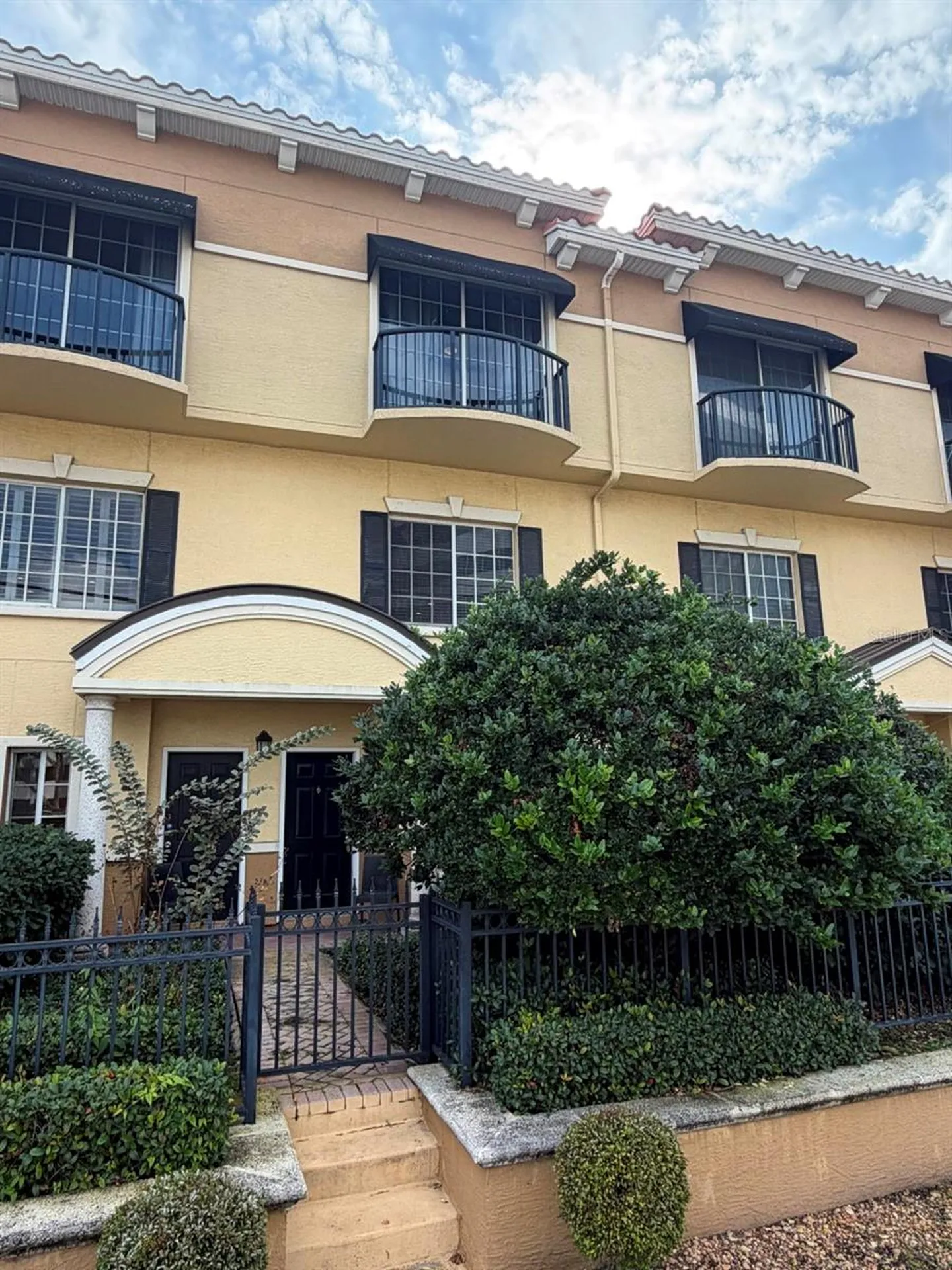5220 W Kennedy Boulevard Tampa FL 33609