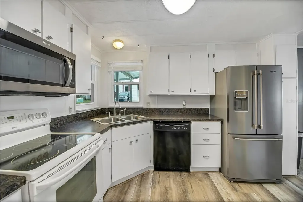 11 Orangewood Drive Fruitland Park FL 34731