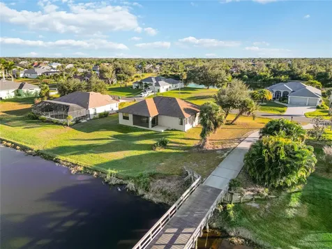 107 Medalist Road Rotonda West FL 33947