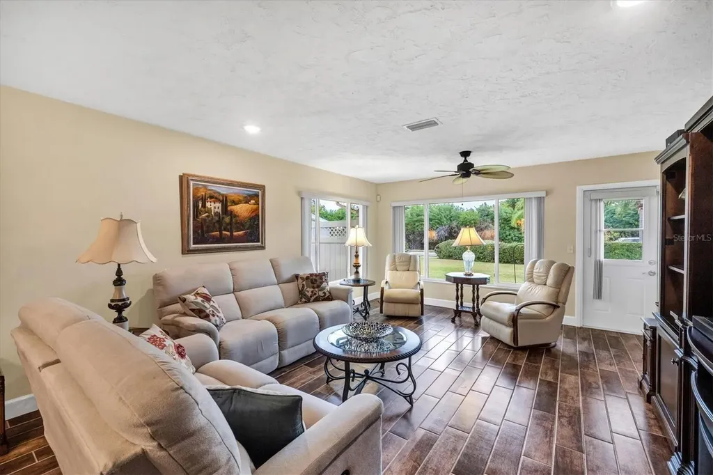 6416 Mercer Road Bradenton FL 34207