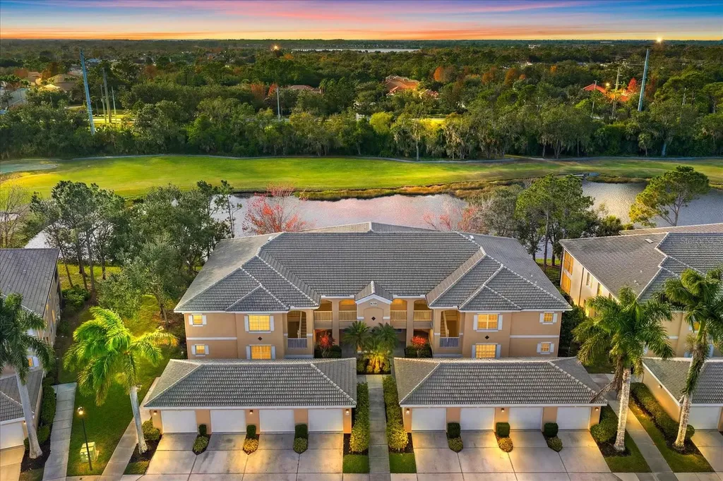 6318 Grand Oak Circle Bradenton FL 34203