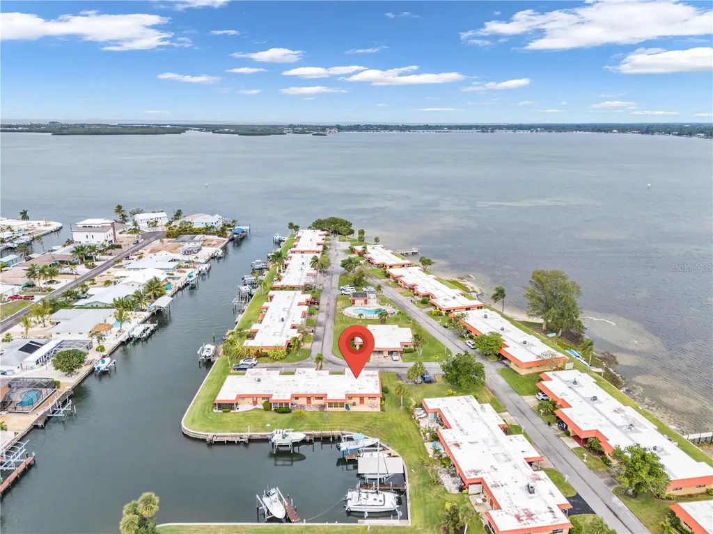 3866 Catalina Drive Bradenton FL 34210