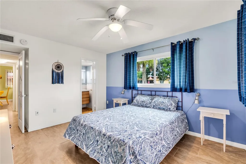 3866 Catalina Drive Bradenton FL 34210