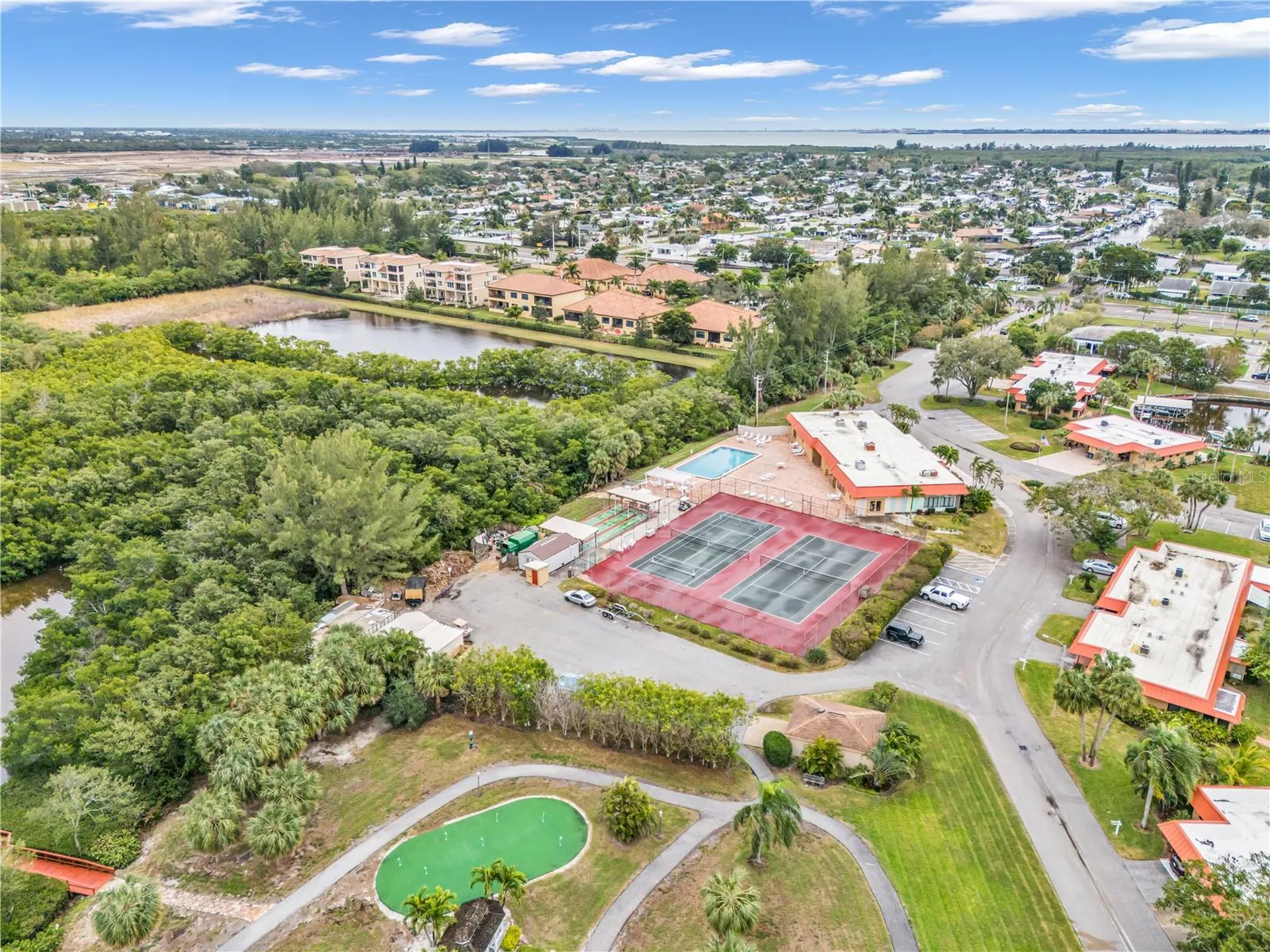 3866 Catalina Drive Bradenton FL 34210