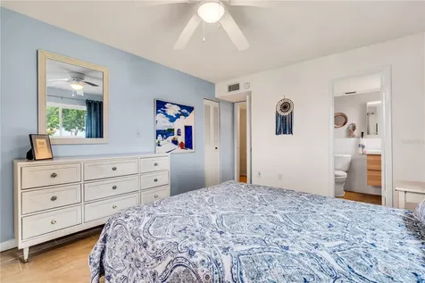 3866 Catalina Drive Bradenton FL 34210