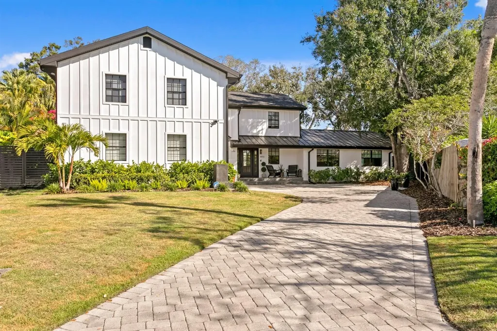 4911 W Bay Way Place Tampa FL 33629