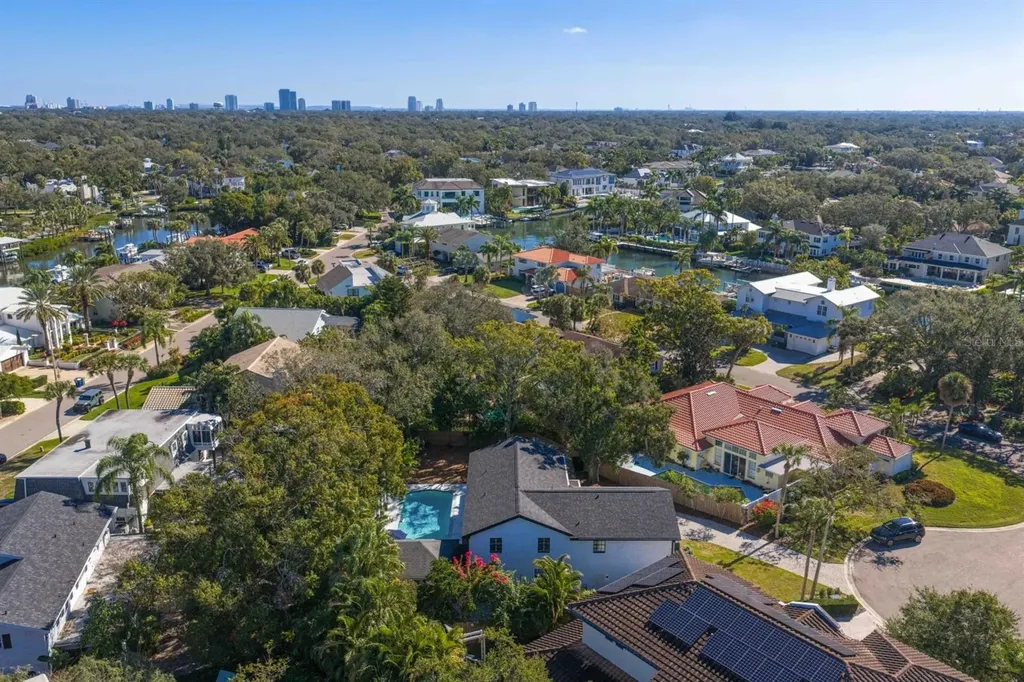 4911 W Bay Way Place Tampa FL 33629