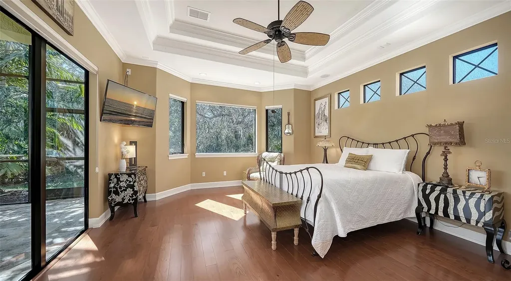 8864 Enclave Court Sarasota FL 34238