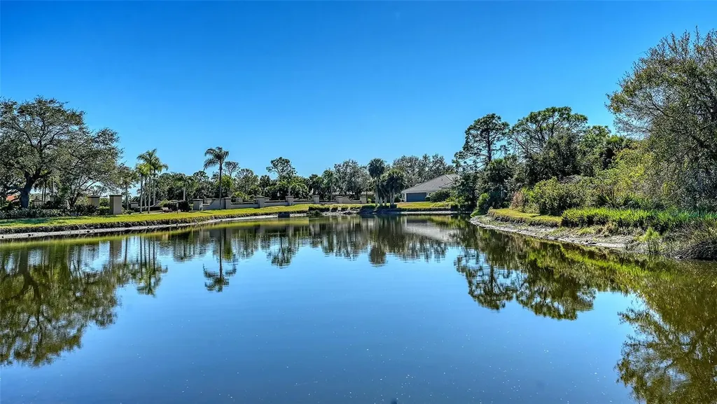 8864 Enclave Court Sarasota FL 34238
