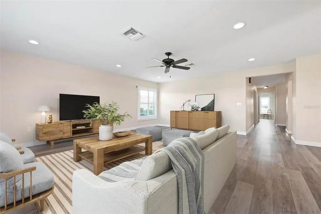6902 8th Avenue W Bradenton FL 34209