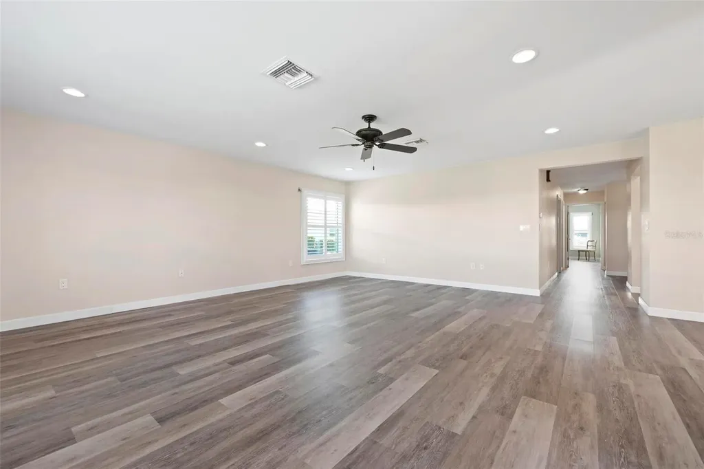 6902 8th Avenue W Bradenton FL 34209
