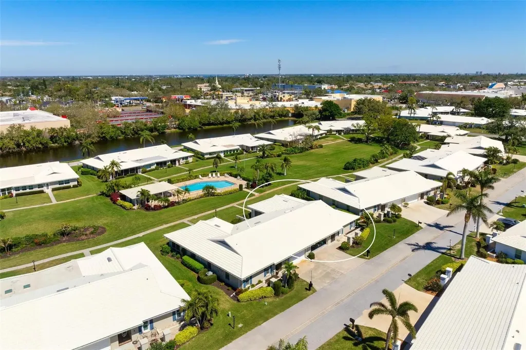 6902 8th Avenue W Bradenton FL 34209