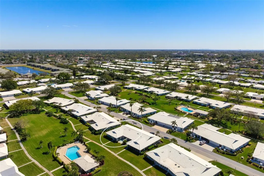 6902 8th Avenue W Bradenton FL 34209