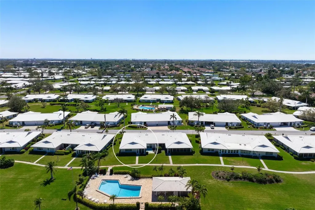 6902 8th Avenue W Bradenton FL 34209