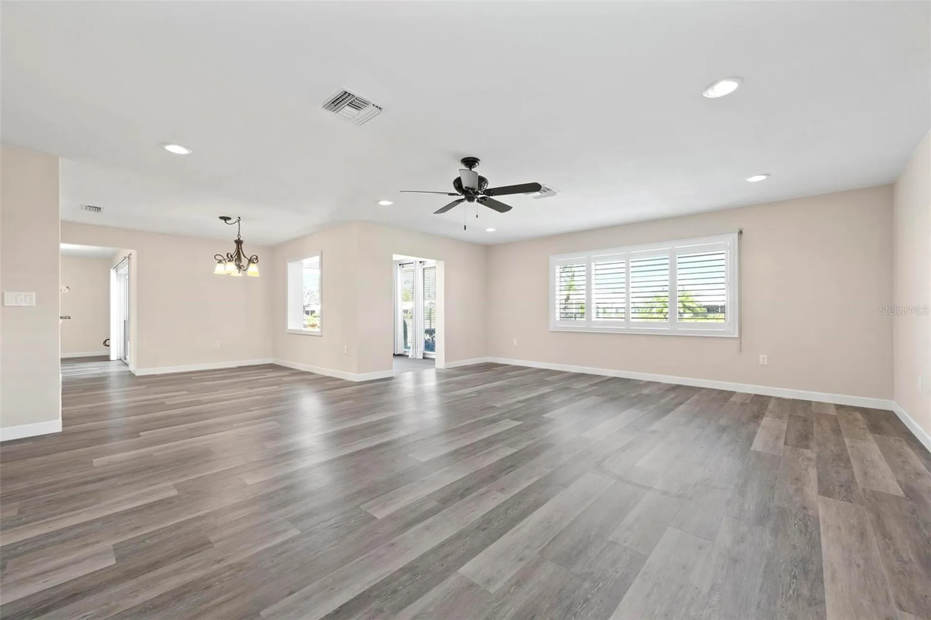 6902 8th Avenue W Bradenton FL 34209