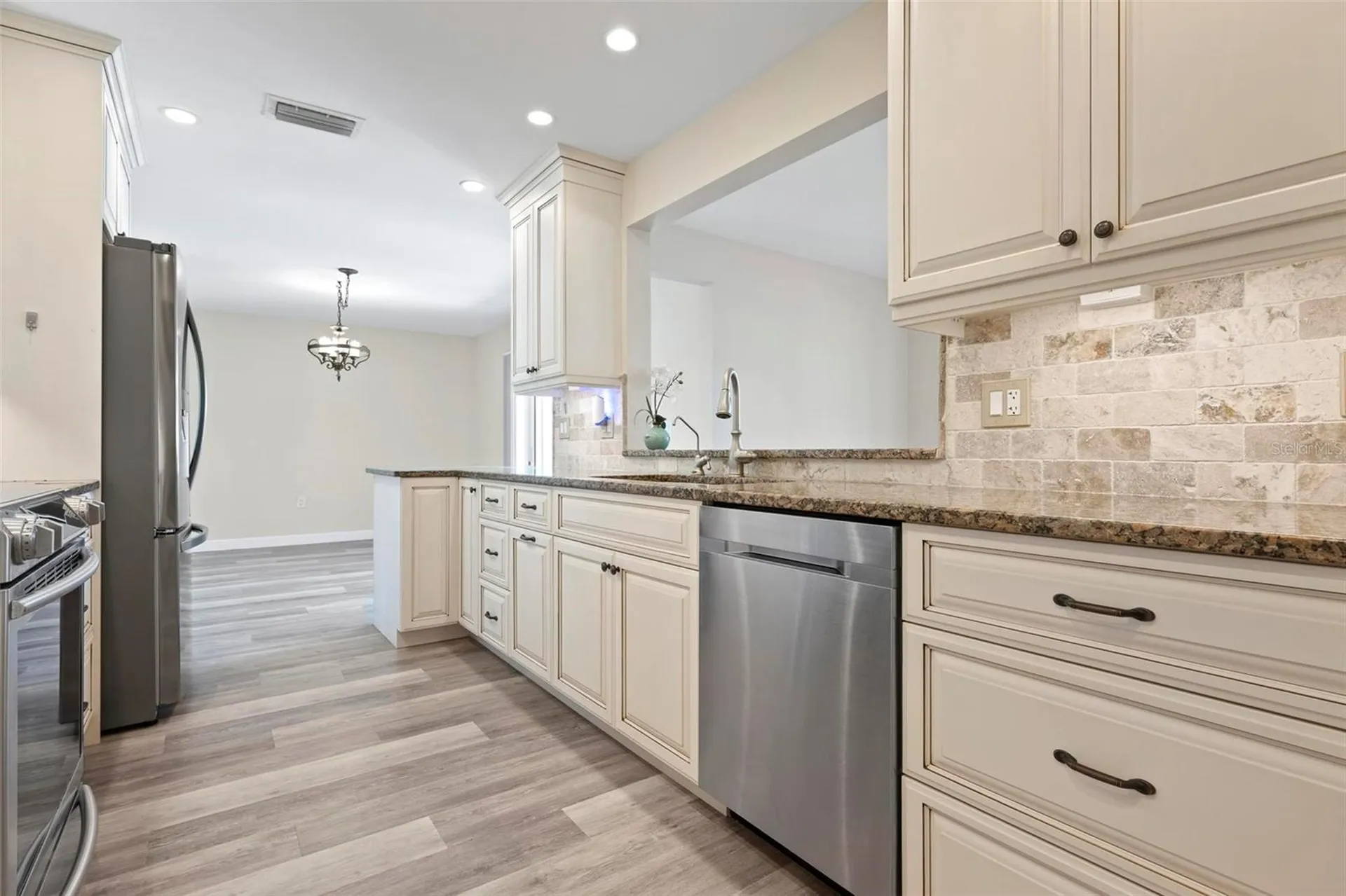 6902 8th Avenue W Bradenton FL 34209