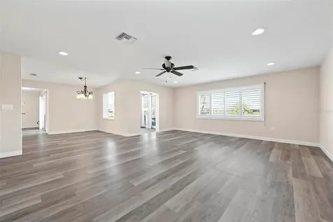 6902 8th Avenue W Bradenton FL 34209