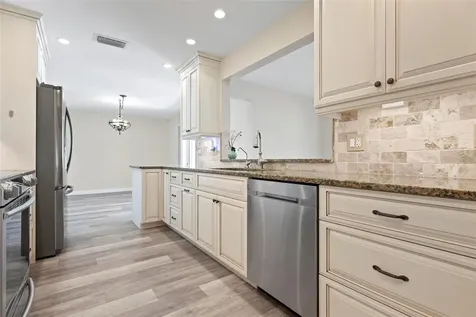 6902 8th Avenue W Bradenton FL 34209