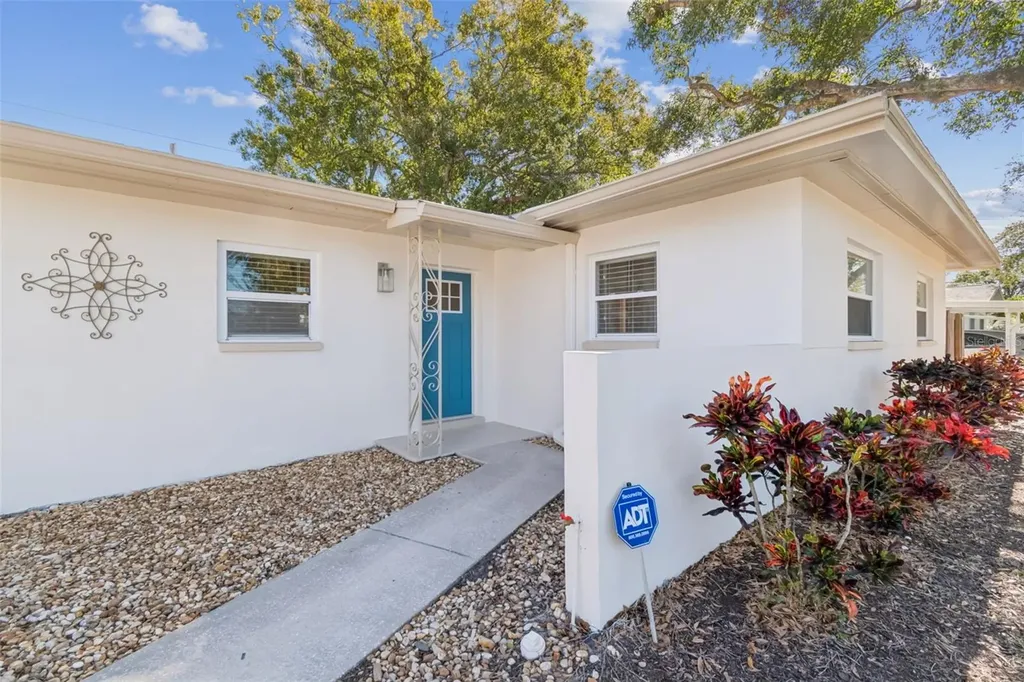 4705 W Alline Avenue Tampa FL 33611