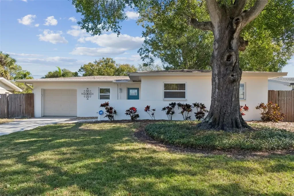 4705 W Alline Avenue Tampa FL 33611