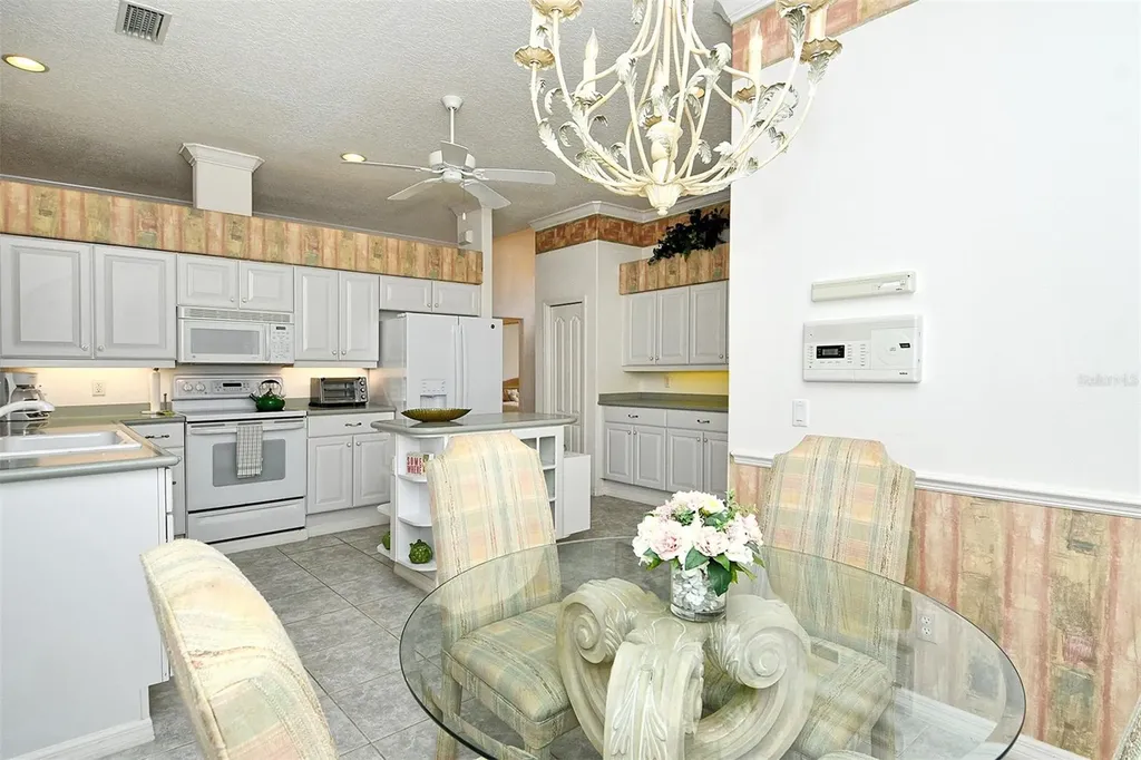 4516 Legacy Court Sarasota FL 34241