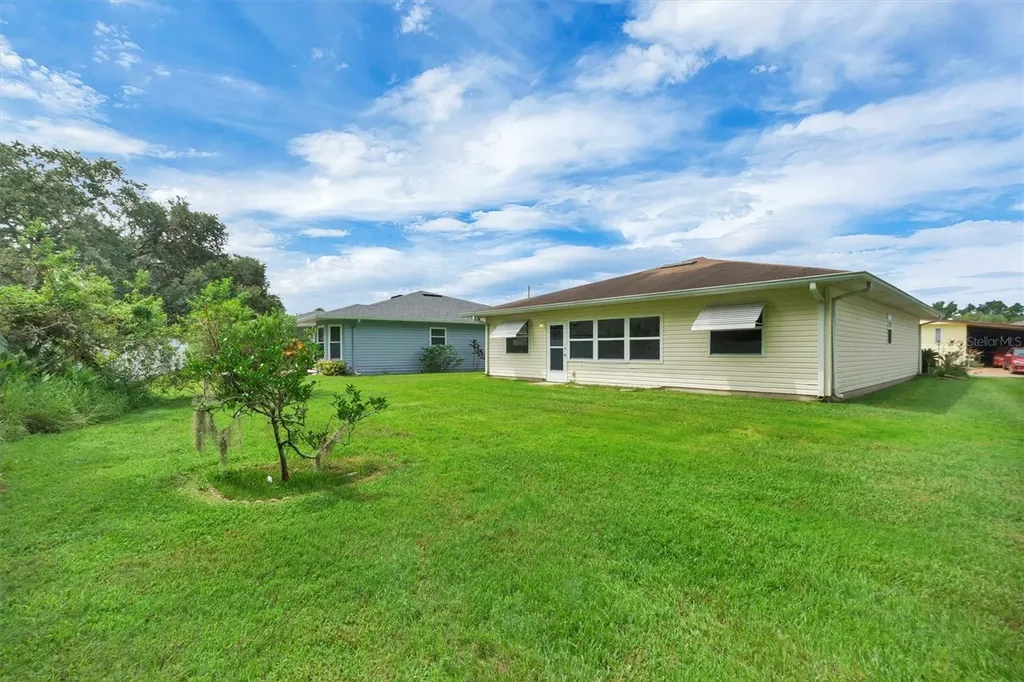 4938 Colonnades Circle E Lakeland FL 33811