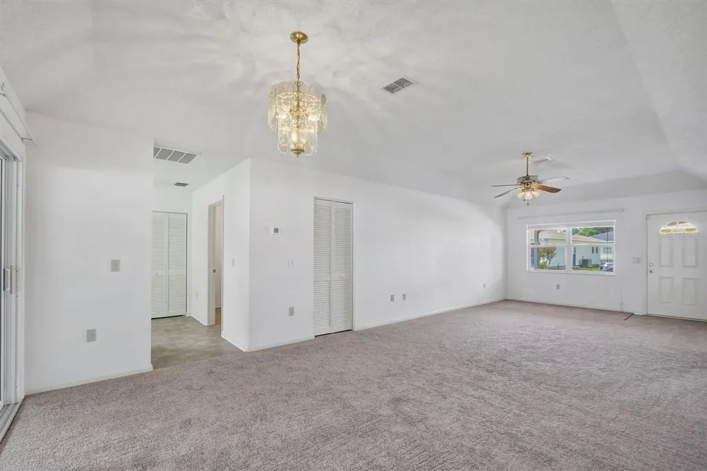 4938 Colonnades Circle E Lakeland FL 33811