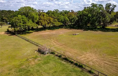 6124 NW 160th Street Reddick FL 32686