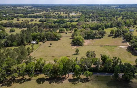 6124 NW 160th Street Reddick FL 32686