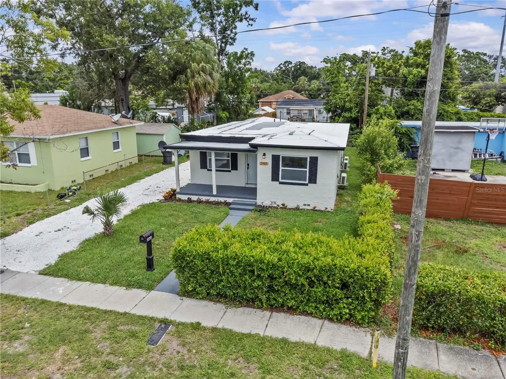 2465 16th Avenue S St Petersburg FL 33712