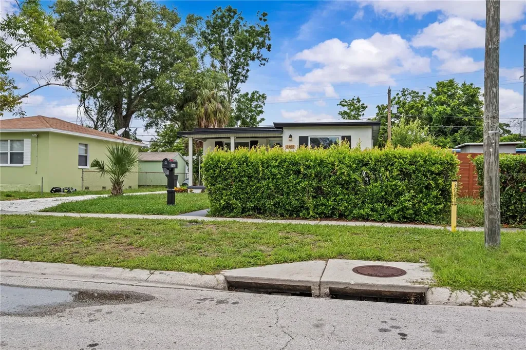 2465 16th Avenue S St Petersburg FL 33712