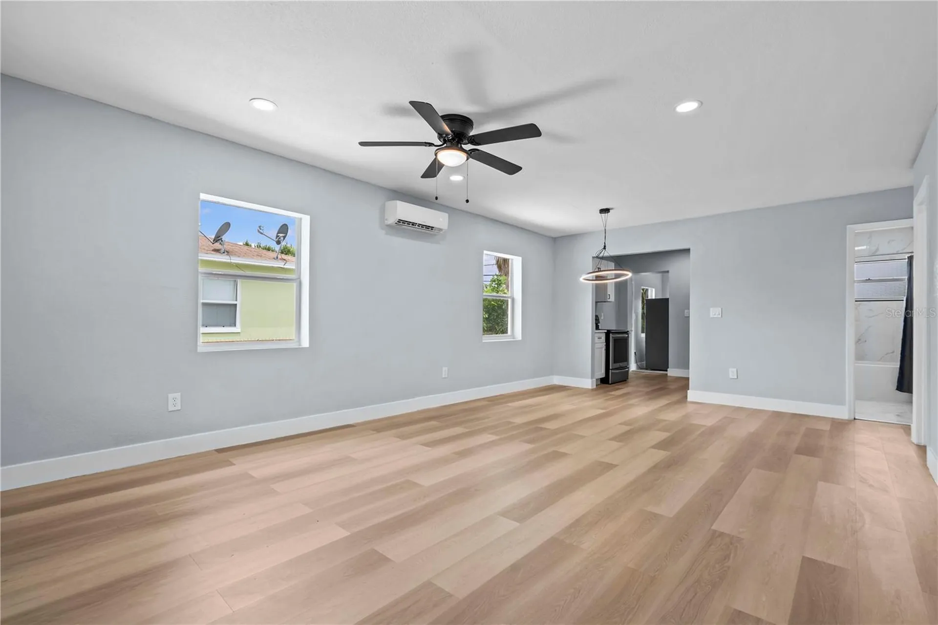 2465 16th Avenue S St Petersburg FL 33712