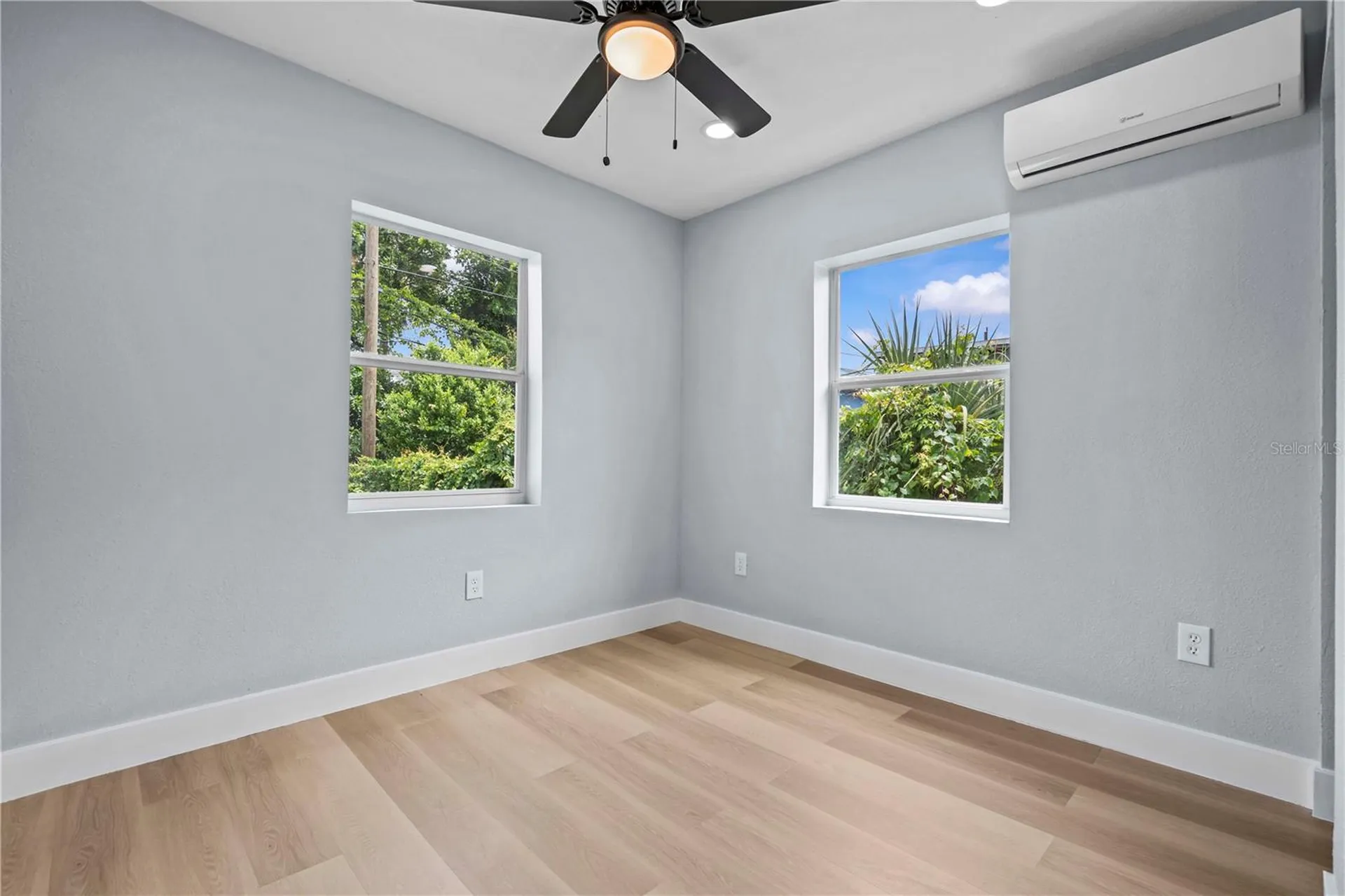 2465 16th Avenue S St Petersburg FL 33712