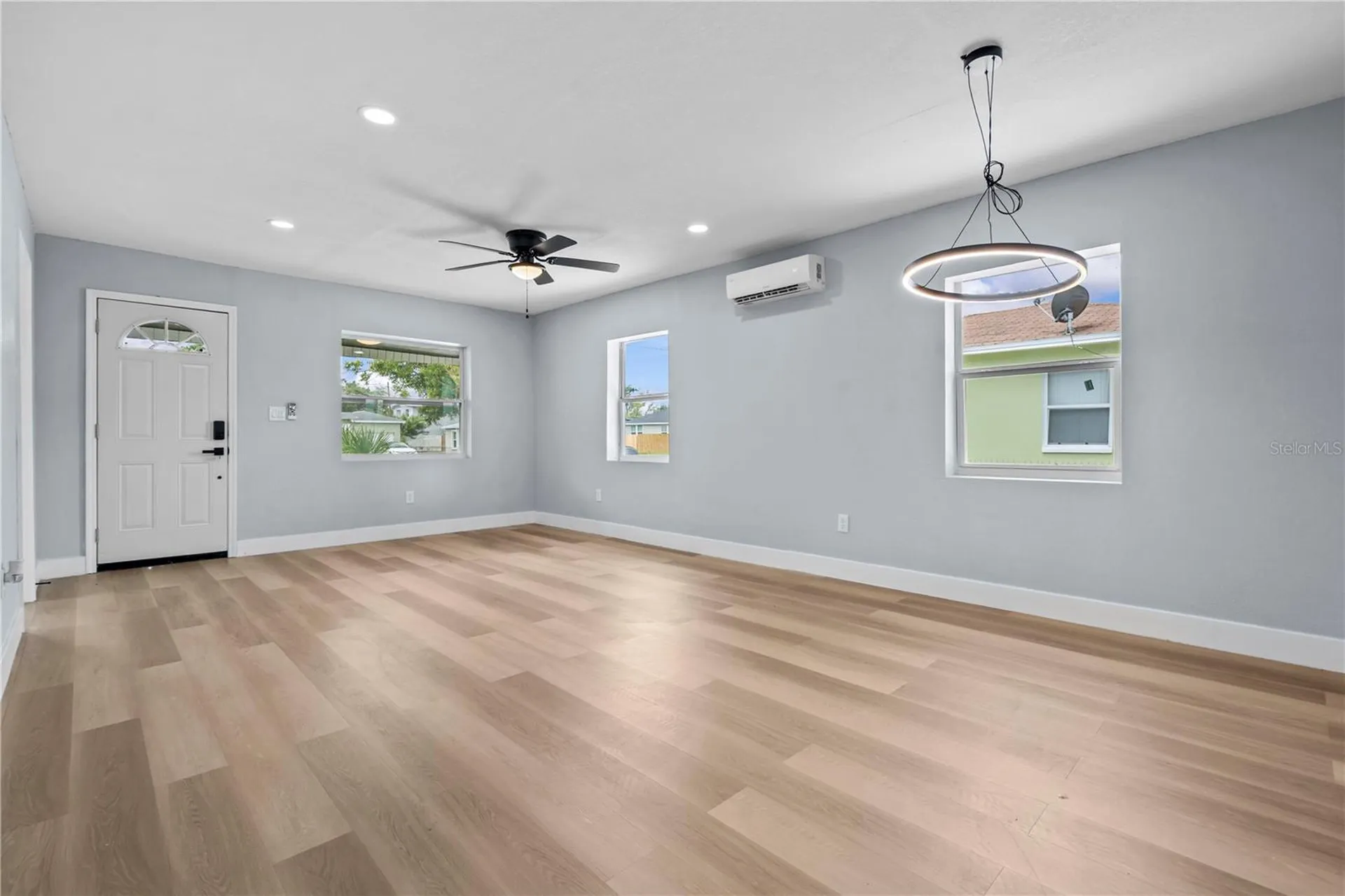 2465 16th Avenue S St Petersburg FL 33712