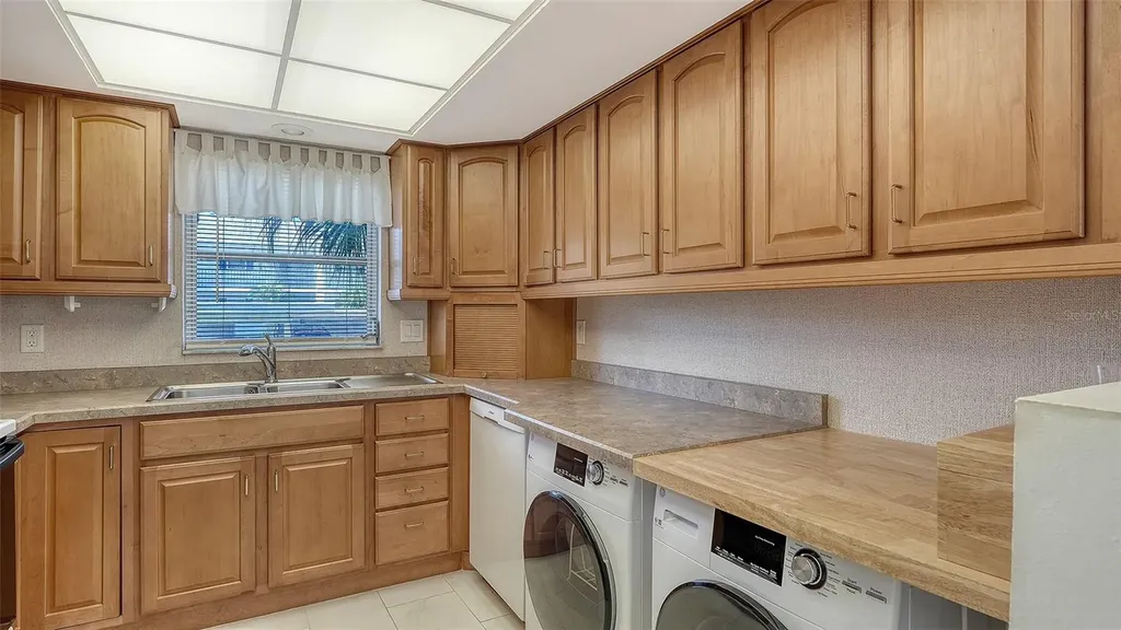 4868 Independence Drive Bradenton FL 34210