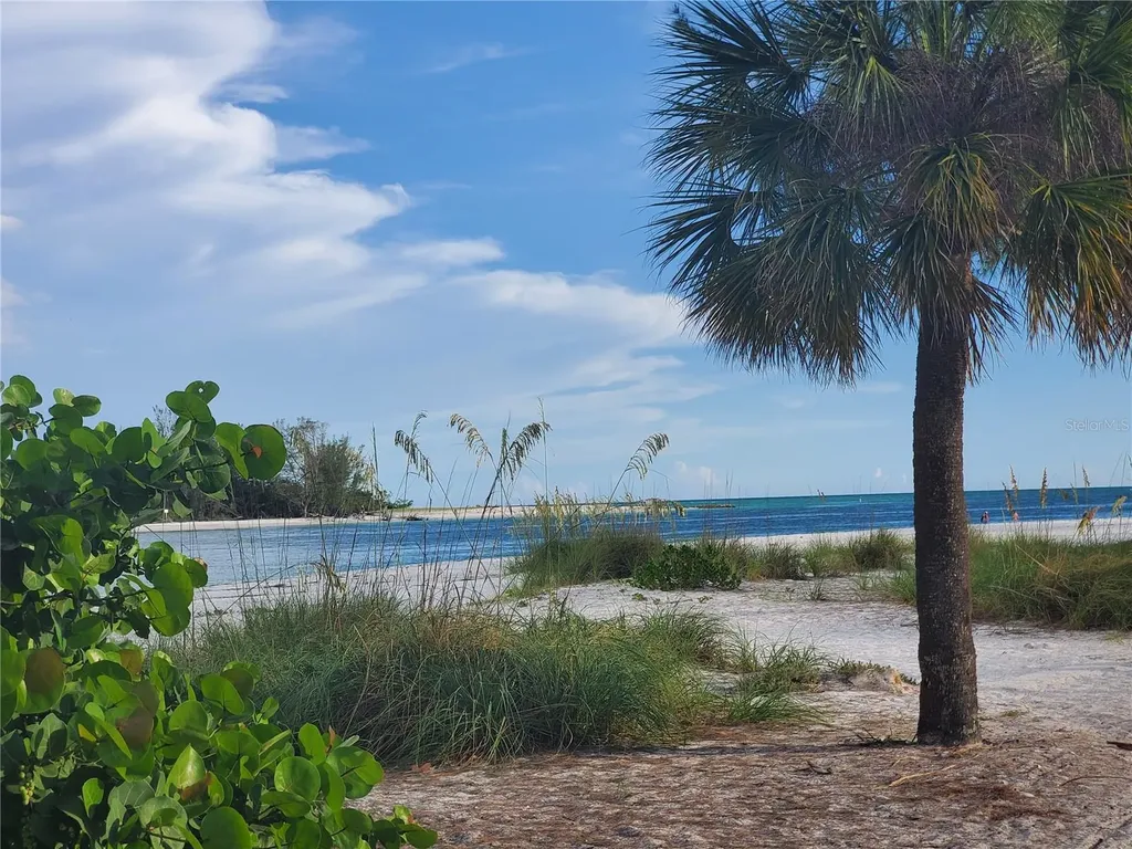 4868 Independence Drive Bradenton FL 34210
