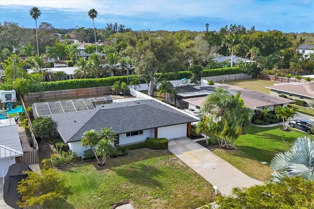 2242 Sunnyside Lane Sarasota FL 34239