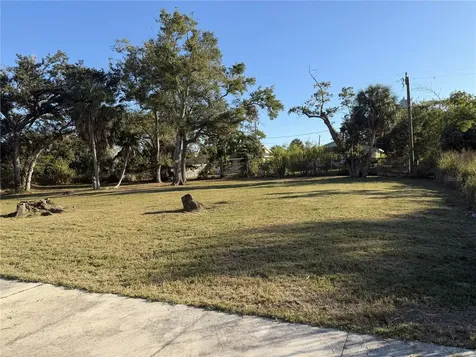 1472 22nd Street Sarasota FL 34234