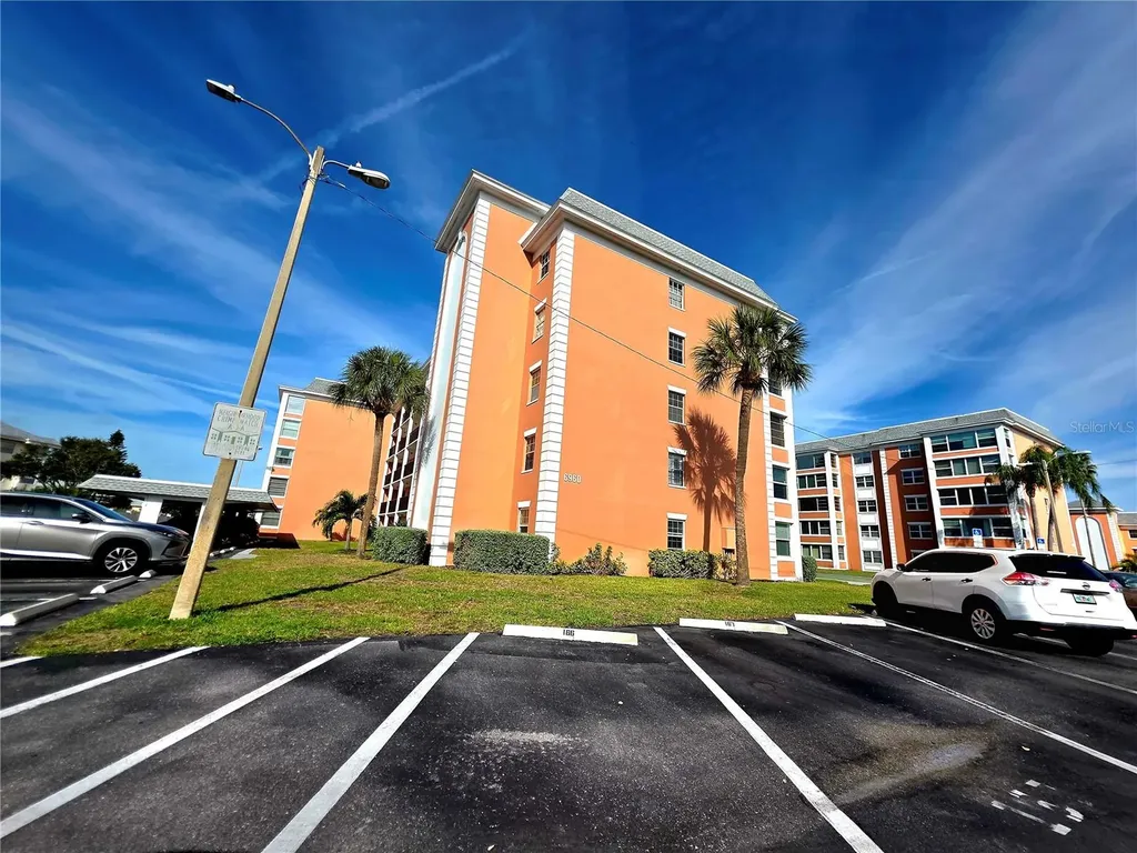6960 20th Avenue N St Petersburg FL 33710