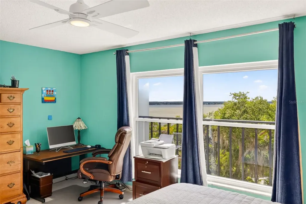601 N Mcdonald Street Mount Dora FL 32757