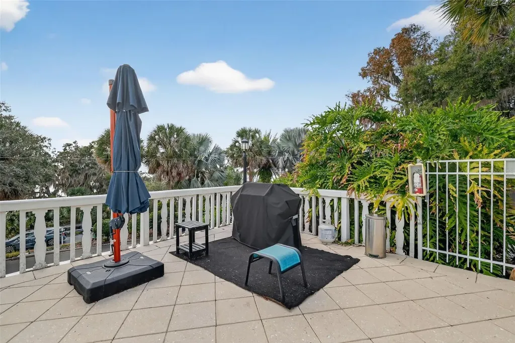 601 N Mcdonald Street Mount Dora FL 32757