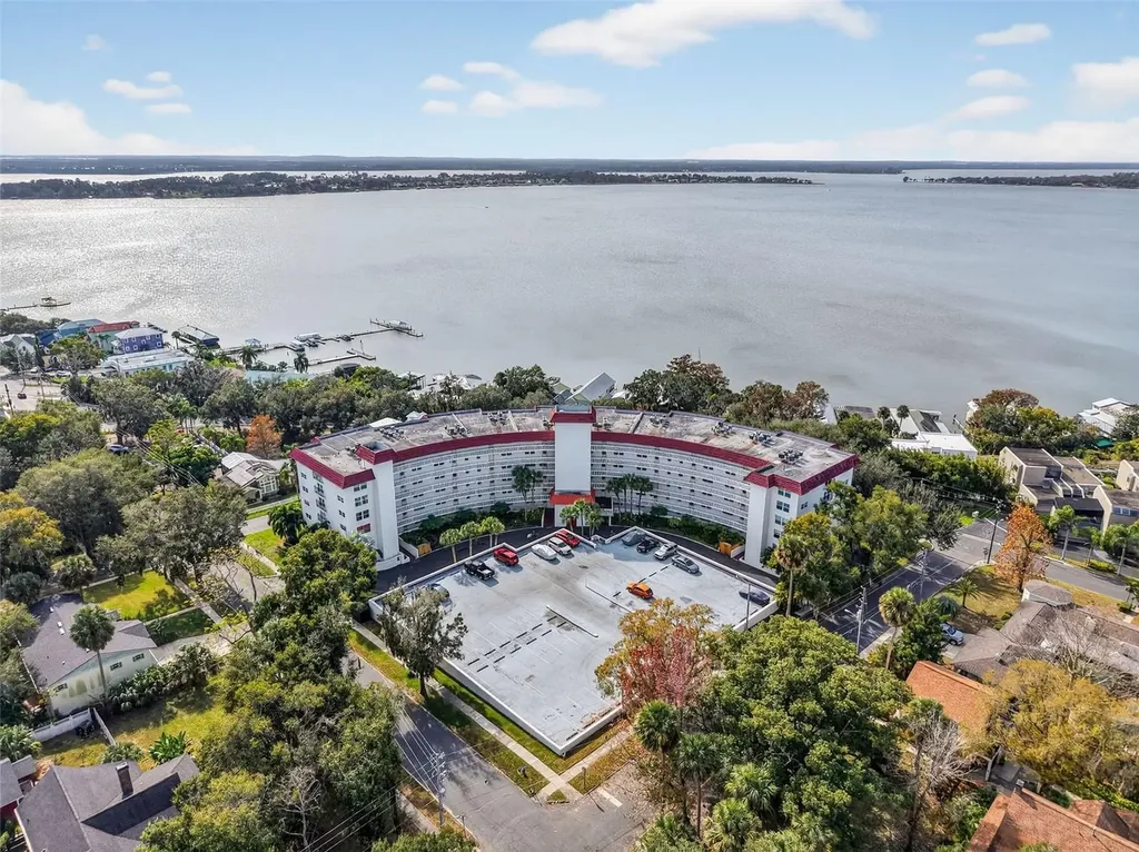 601 N Mcdonald Street Mount Dora FL 32757